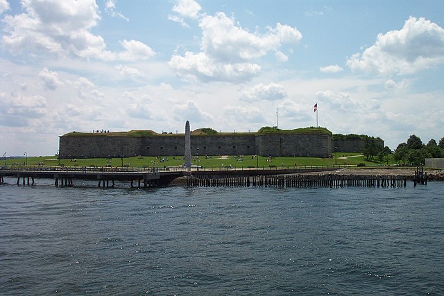 640px-Fort_Independence_on_Castle_Island.JPG